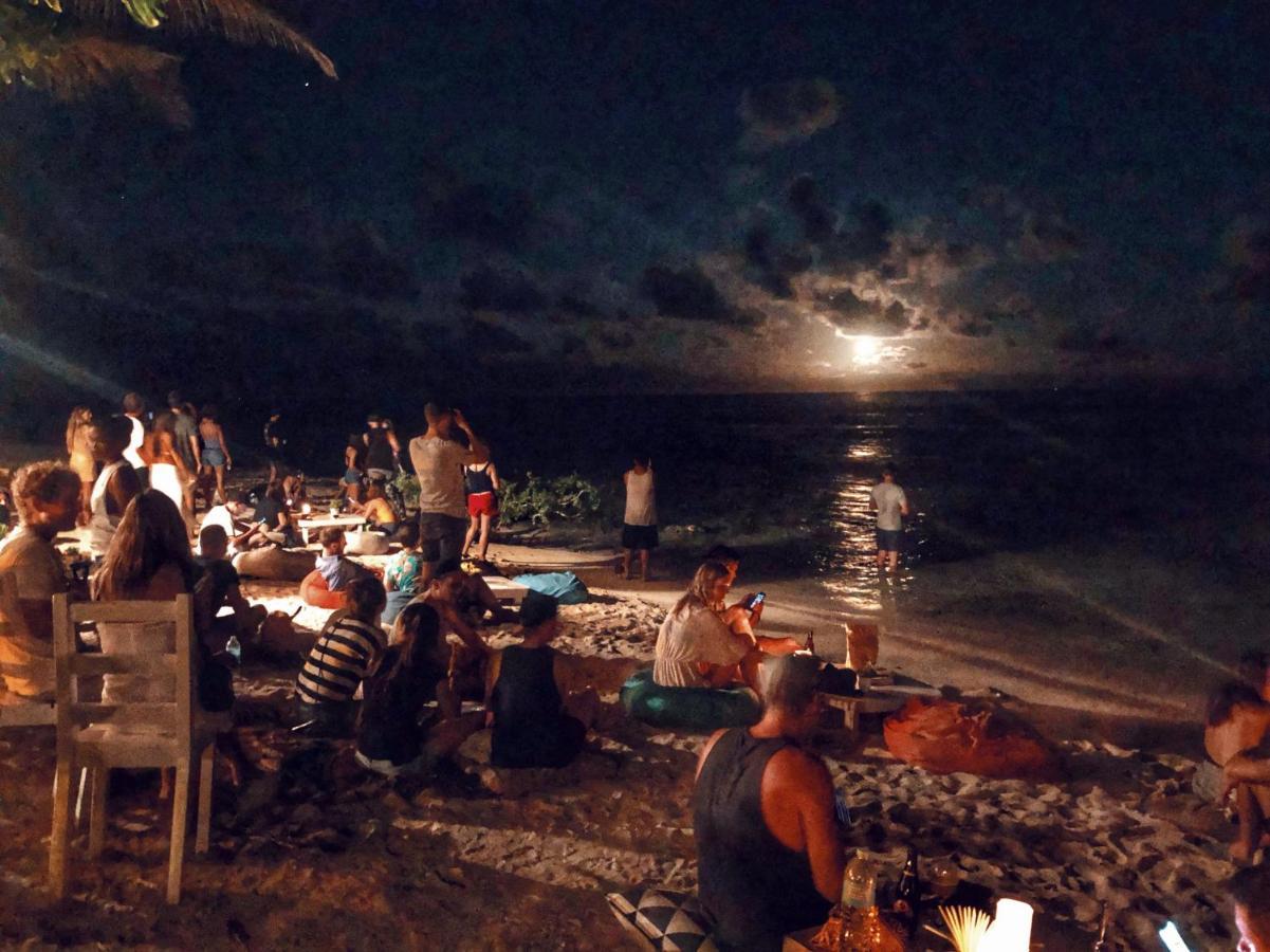 ג'נרל לונה White Banana Beach Club מראה חיצוני תמונה
